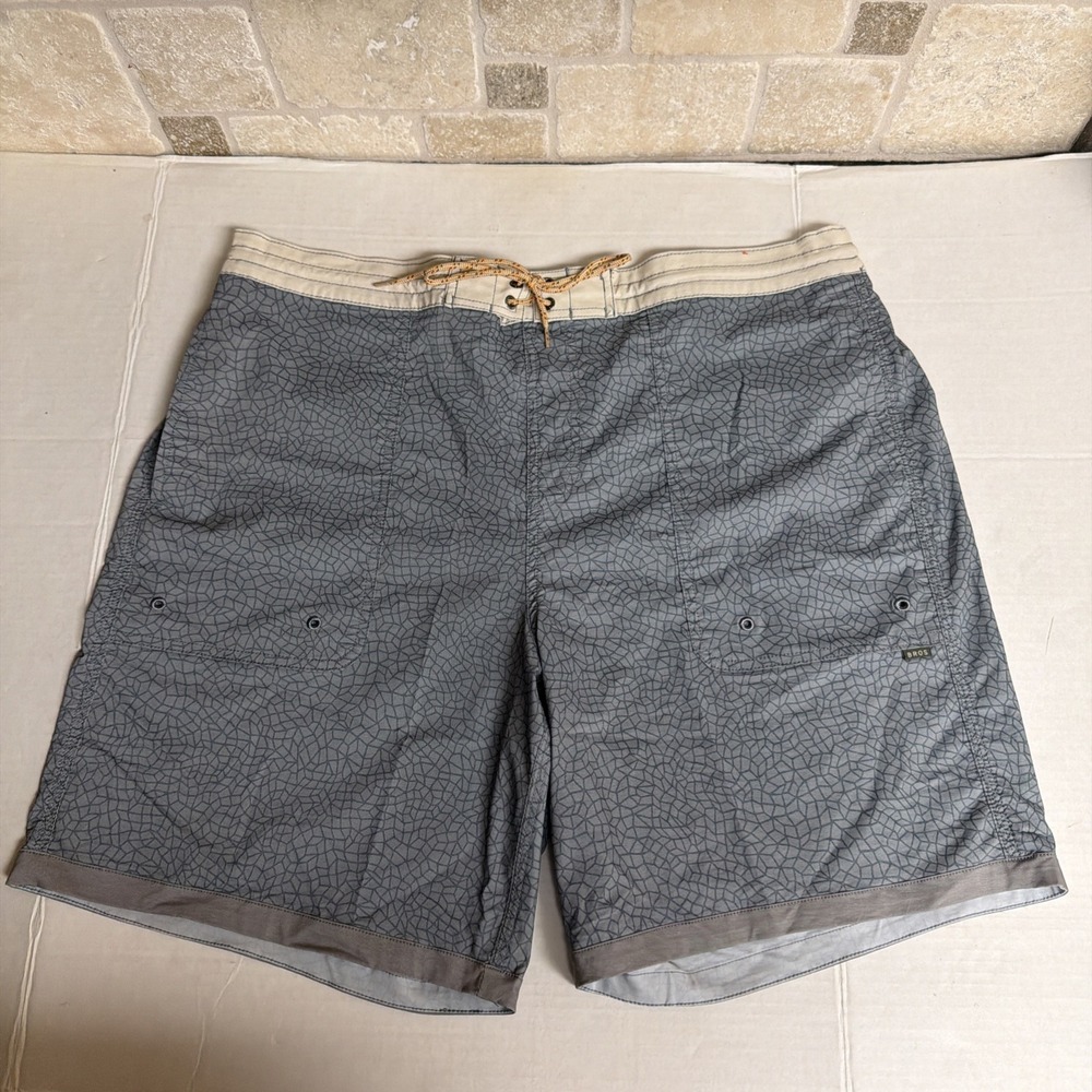 Howler Bros Heed the Call Geometric Gray Swim Trunks/Shorts Size 40